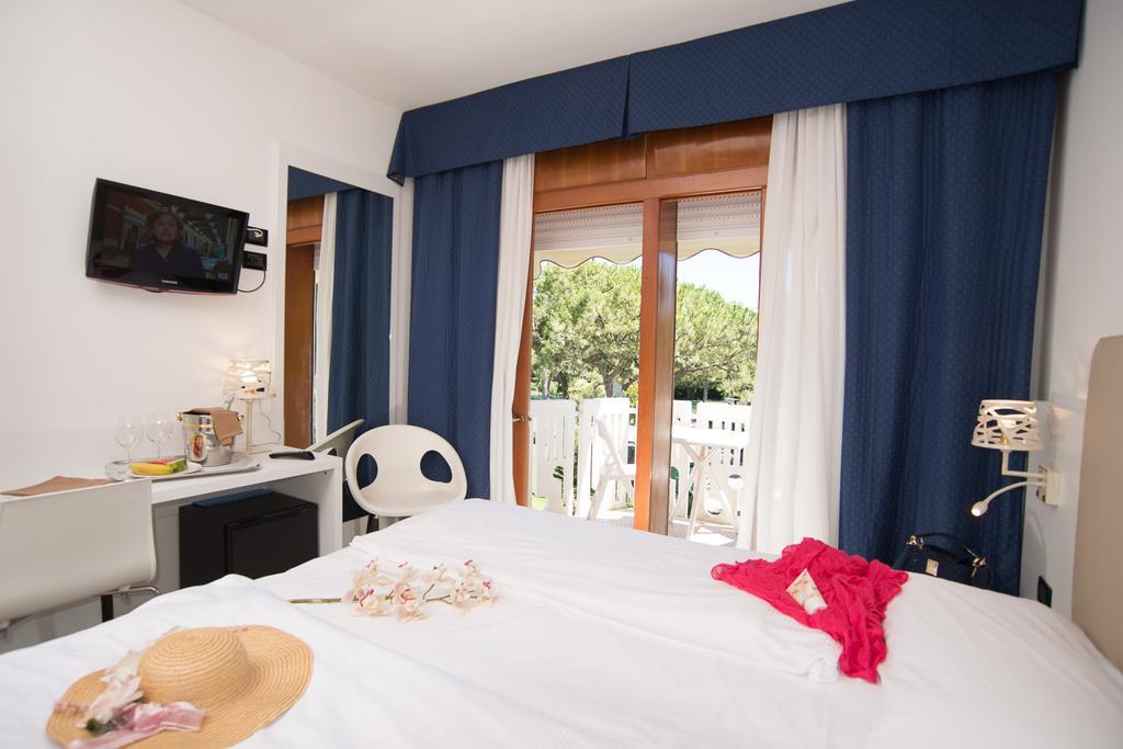 קאורלה Fantinello Hotel מראה חיצוני תמונה